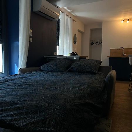 Superbe Appartement Centre B บัวร์ ภายนอก รูปภาพ