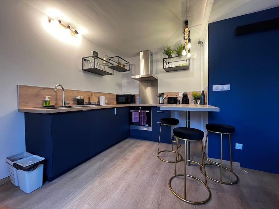 Superbe Appartement Centre B บัวร์ ภายนอก รูปภาพ